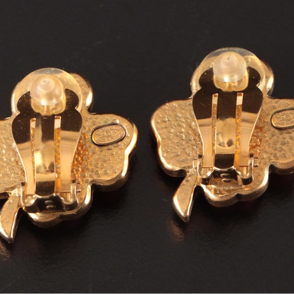 CHANEL CC Clover Pink and Gold Toned Clip Earrings - EUC - Picture 3 of 4